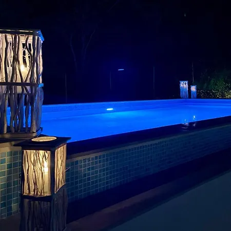 Armoniahousesuites *