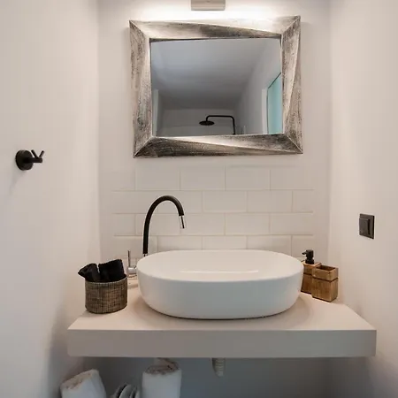 Apartment Armoniahousesuites Peritheia