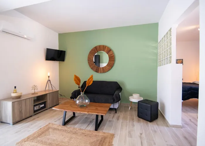 Armoniahousesuites 公寓 Peritheia