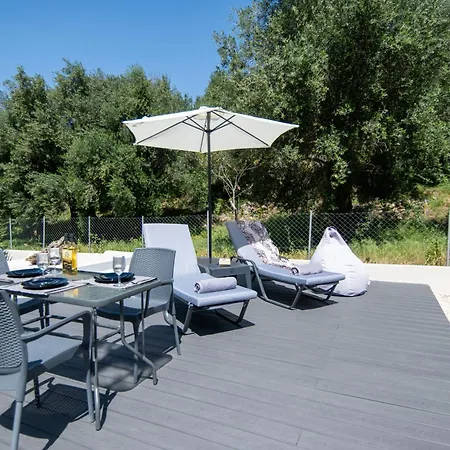 Armoniahousesuites 아파트 Peritheia