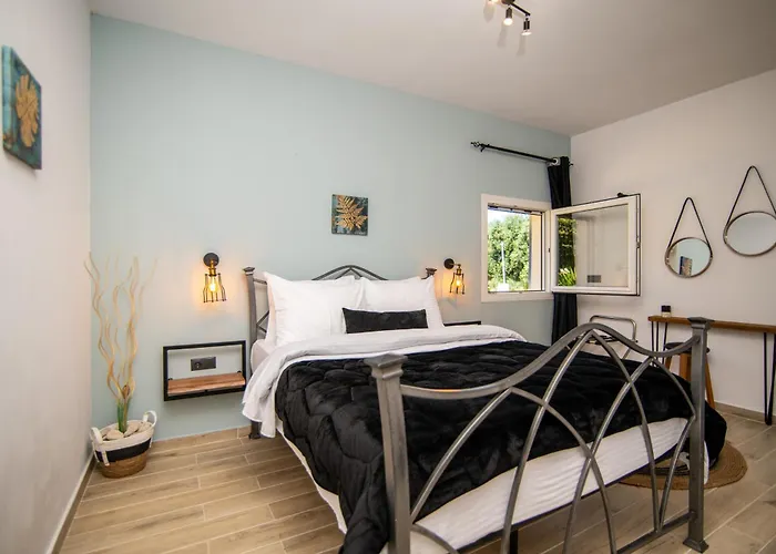 Armoniahousesuites *