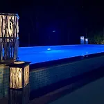 Armoniahousesuites *