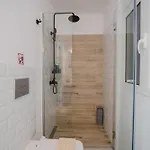 Armoniahousesuites * Peritheia