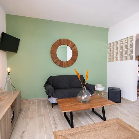 Armonia House Suites-Adults Only