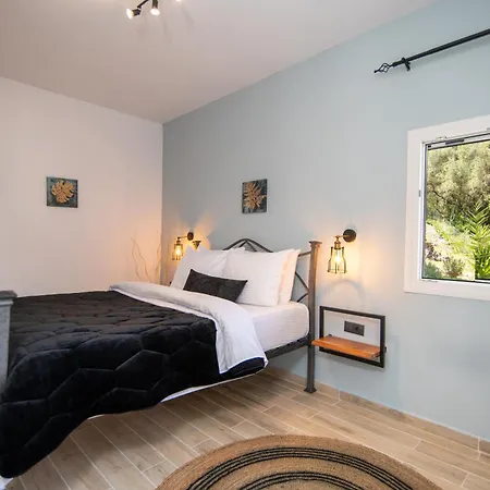 Armonia House Suites-Adults Only