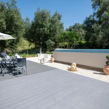 Armonia House Suites-Adults Only Peritheia