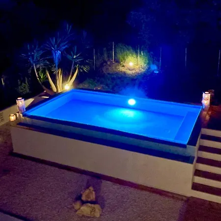 Armoniahousesuites شقة Peritheia