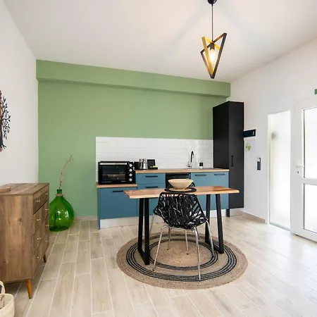 Armoniahousesuites Apartament *