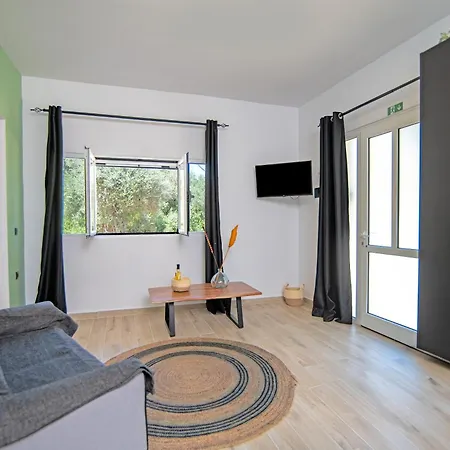 Apartament Armoniahousesuites Peritheia