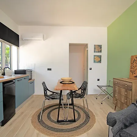 Armoniahousesuites Apartament *
