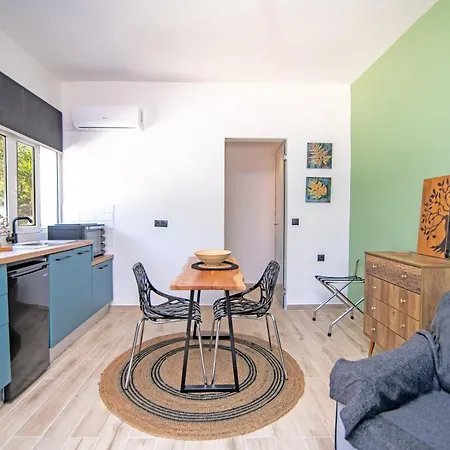 شقة Armoniahousesuites Peritheia