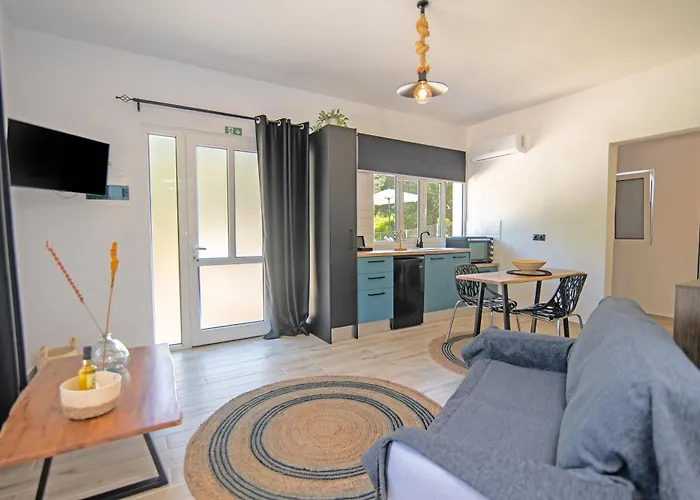 Armoniahousesuites *